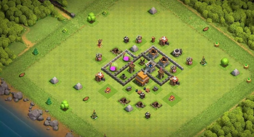town hall 4 layout with download war link